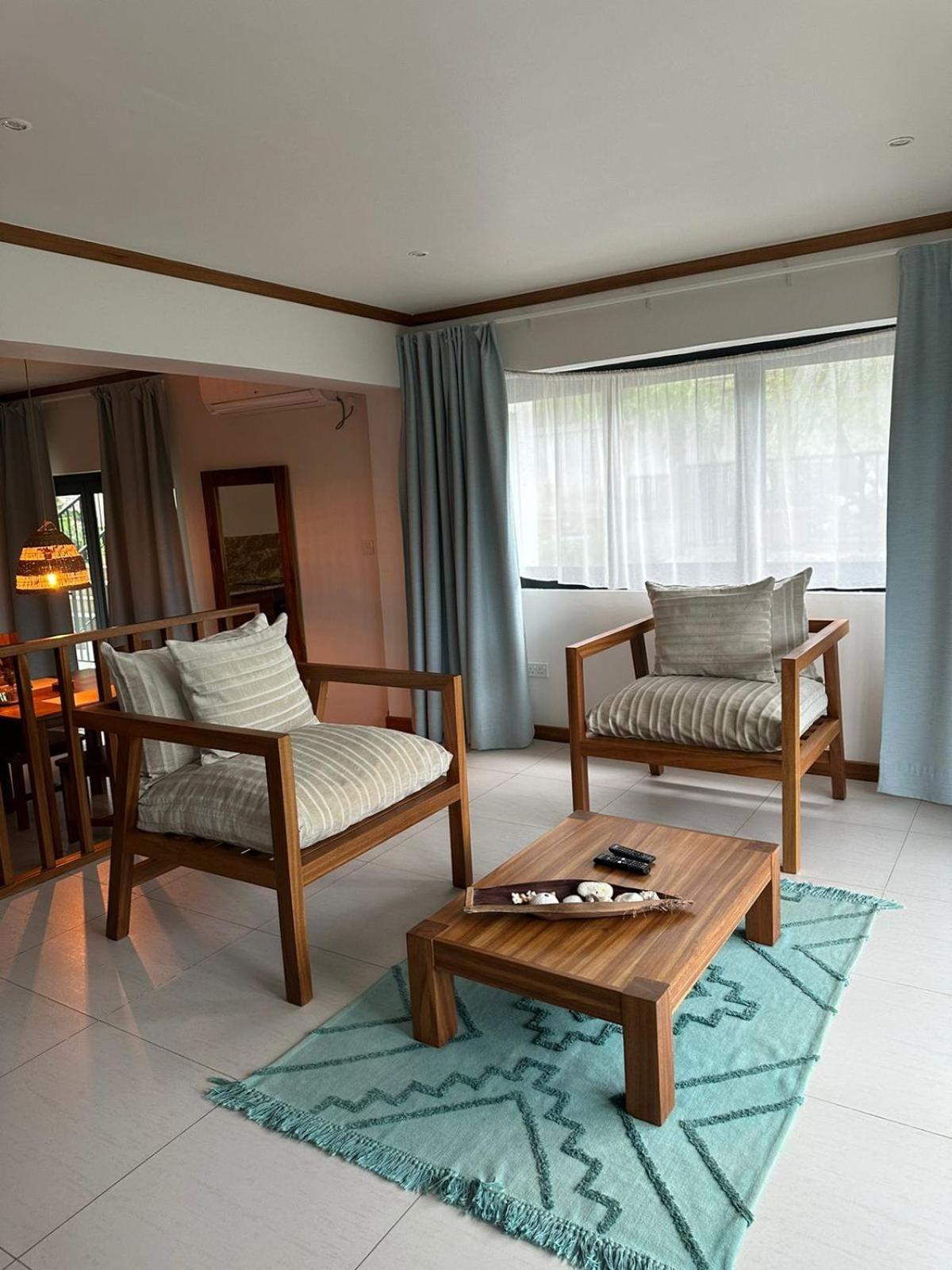 Lodoicea Apartments Bel Ombre Ngoại thất bức ảnh