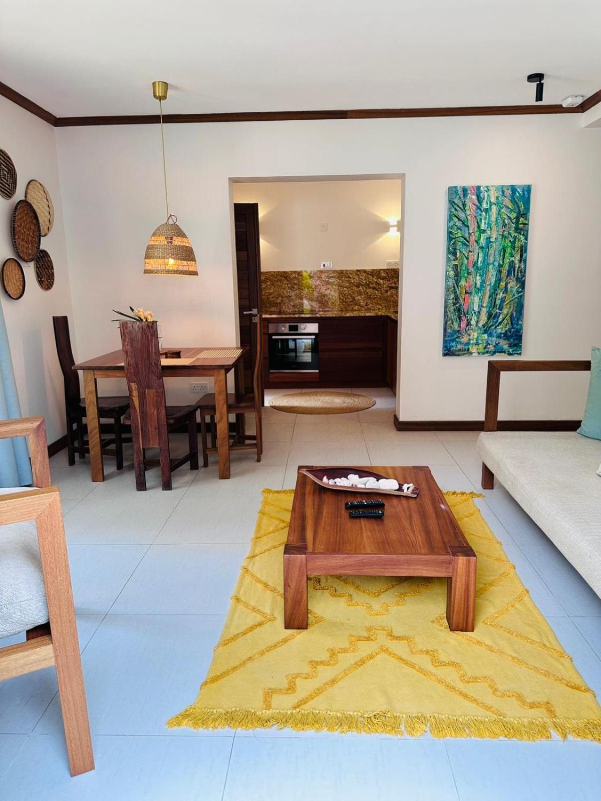 Lodoicea Apartments Bel Ombre Ngoại thất bức ảnh